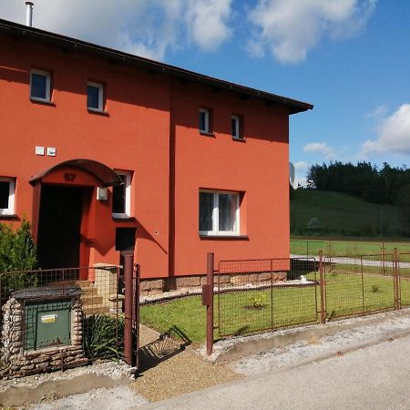 Ubytovani 67 Villa Kuncice nad Labem Eksteriør bilde
