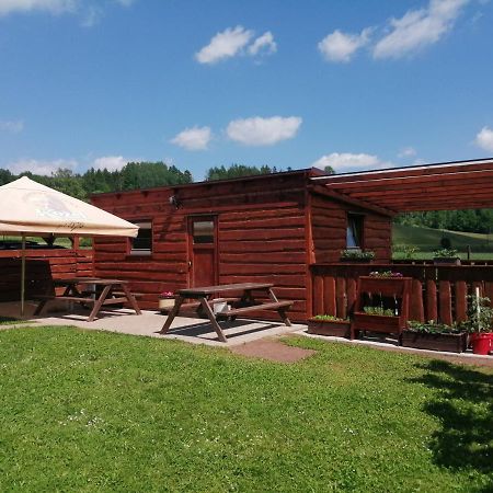 Ubytovani 67 Villa Kuncice nad Labem Eksteriør bilde